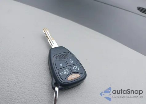 2008 Chrysler Aspen Limited из США, поврежденный, VIN 1A8HX58N18F153354